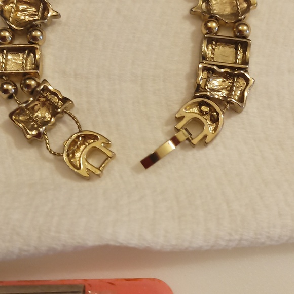 Vintage  Christmas Slide Charm Bracelet Enamel Gold Tone Santa Wreath Tree - Picture 5 of 5